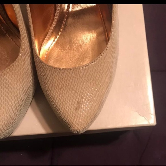 BCBG HEELS - Picture 5 of 9